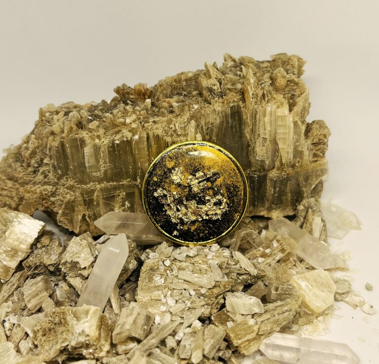 The Healing Benefits of Orgonites: Balancing Energy and Restoring Harmony