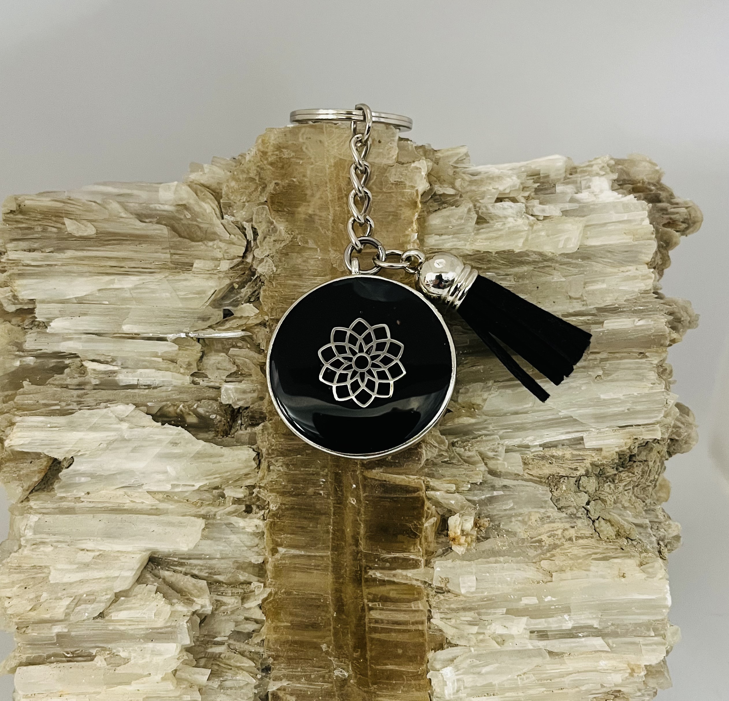 Black and Silver Pendant-Keyring - Image 3