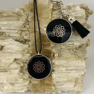 Black and Silver Pendant-Keyring